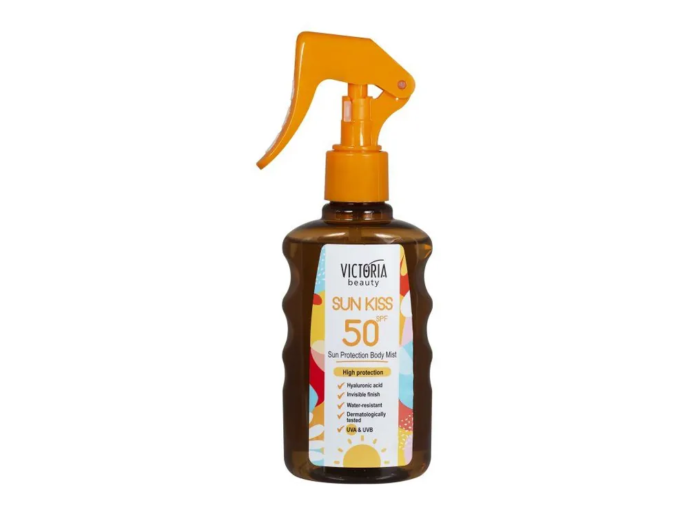 Nízká Cena Victoria beauty SUN KISS SPF50 Ochranný voděodolný tělový sprej s kyselinou hyaluronovou 200 mL