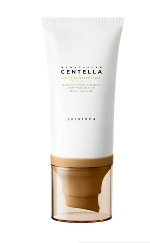 Must-Have SKIN1004 Opalovací krém Madagascar Centella Air-Fit Suncream Light SPF30 PA++++(50 ml)