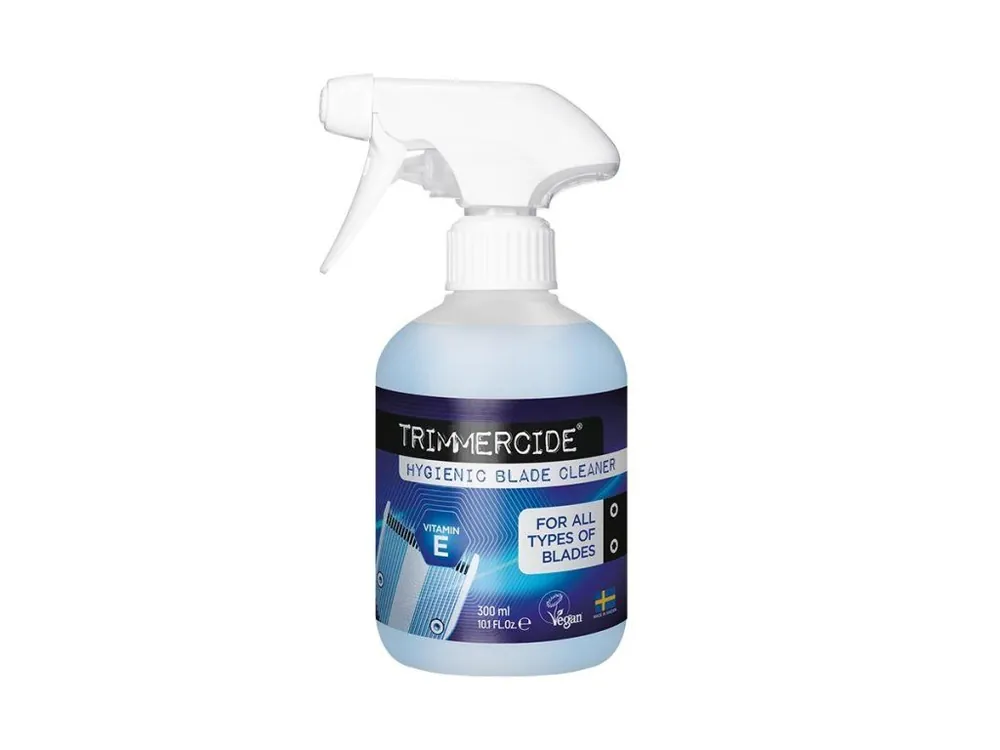 Aktuální Hygienický sprej na hlavice střihacích a konturovacích strojků TRIMMERCIDE Hygienic blade cleaner 300 ml