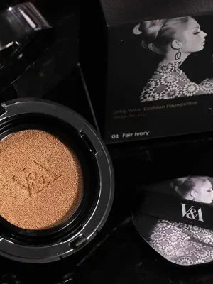 Doprava Zdarma V&A Make-up cushion s houbičkou Long Wear Cushion Foundation Radiant (15g)