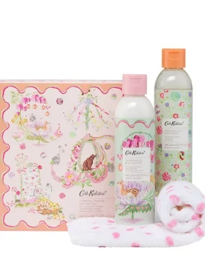 Cath Kidston Carnival paradeDárková sada péče o tělo s ručníkem, 3 ks Nejprodávanější