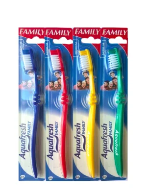 Nakupujte Hned Aquafresh zubní kartáček Family střední