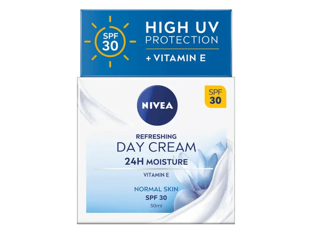 Objednat Nyní Nivea denní krém 50 ml Hydratační pro normální pleť SPF 30Normální pleť