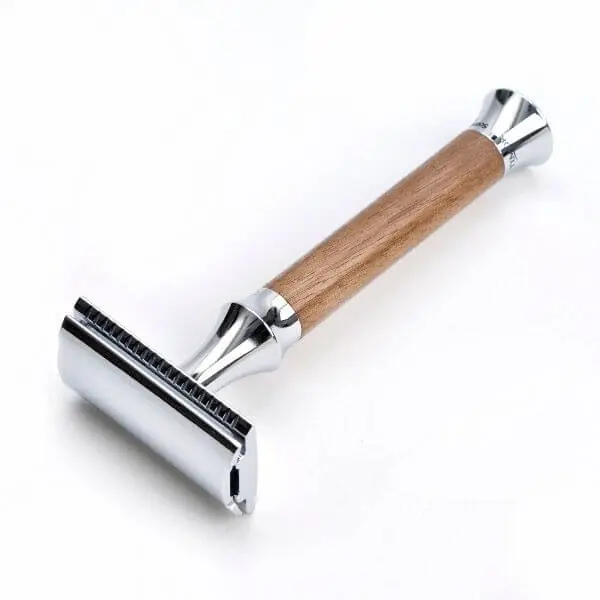 Timor Walnut Wood Closed Comb Zlevněný