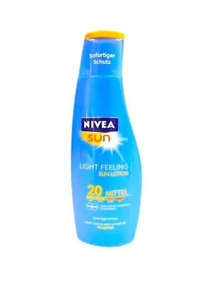 Nivea Sun mléko na opalování 200 ml SPF 20 Light Feeling Oblíbený